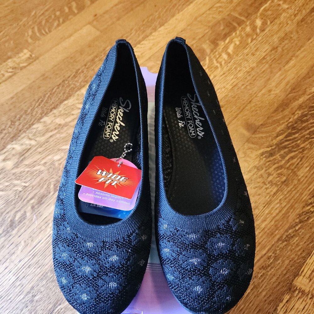 NIB Skechers Cleo Sport Metallic Flats Sparkly Blooms Black - Size 7 Wide Fit